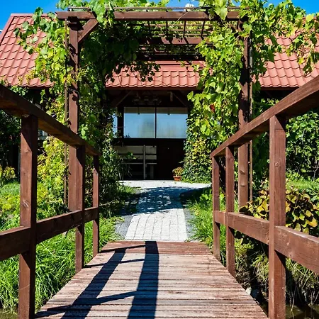 Dom wakacyjny Nad Stawem Mazury D1 *